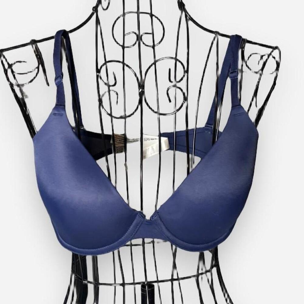 PINK Victoria’s Secret Wear Everywhere T-Shirt Lightly Lined Bra 36B Navy